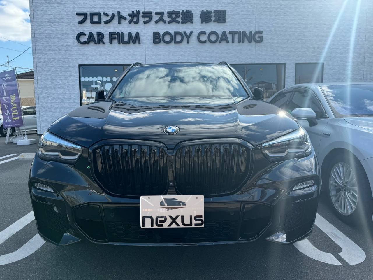 広島県のお客様にフロントガラスプロテクションフィルム施工　BMW X5【nexus株式会社】