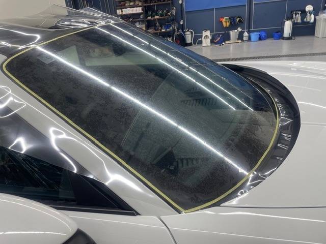 フロントガラスを飛び石から守る･避ける方法･傷･割れにくくするには