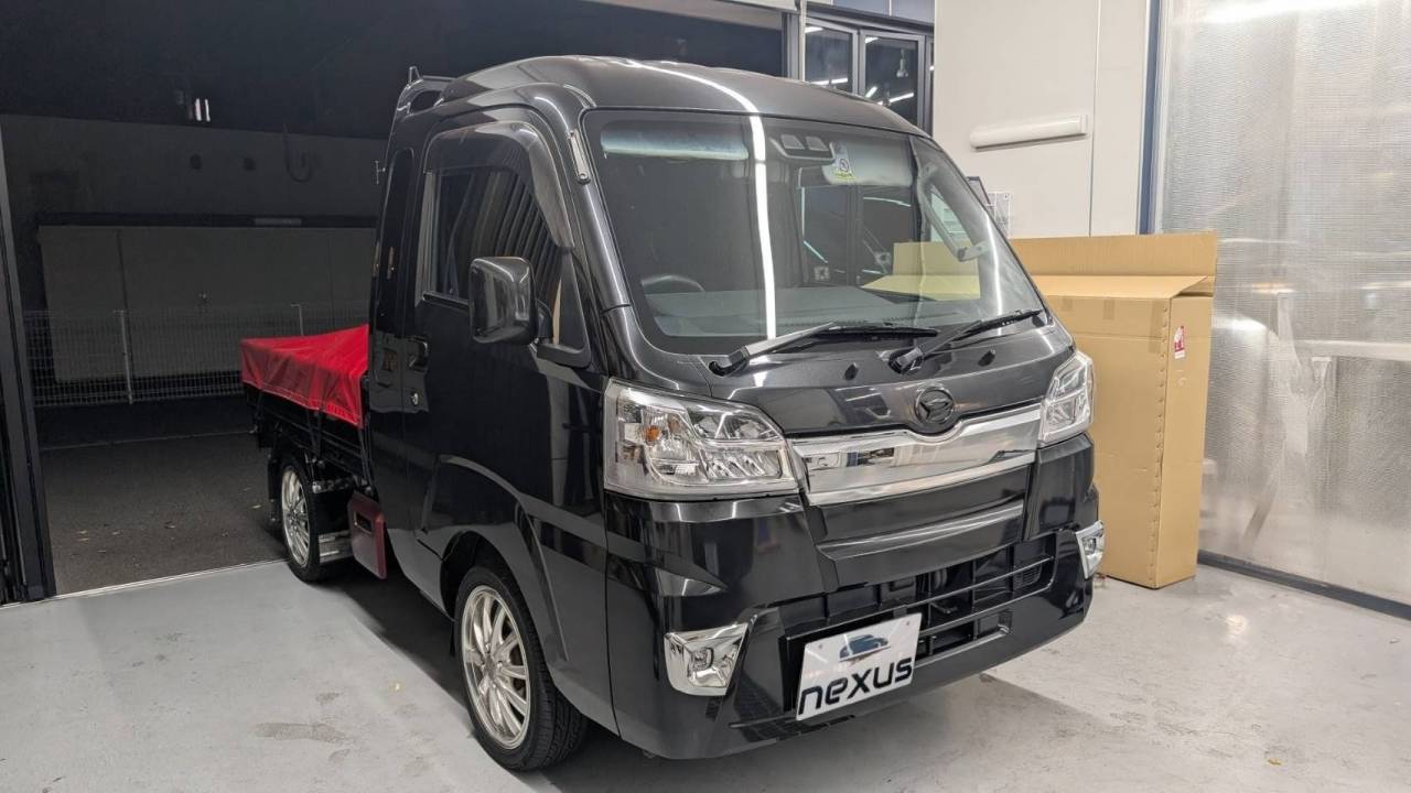 赤磐市のお客様にフロントガラス飛び石修理　ハイゼット【nexus株式会社】