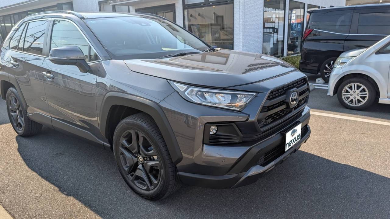 岡山市のお客様にカーフィルム(プレミアム10％) RAV4【nexus株式会社】