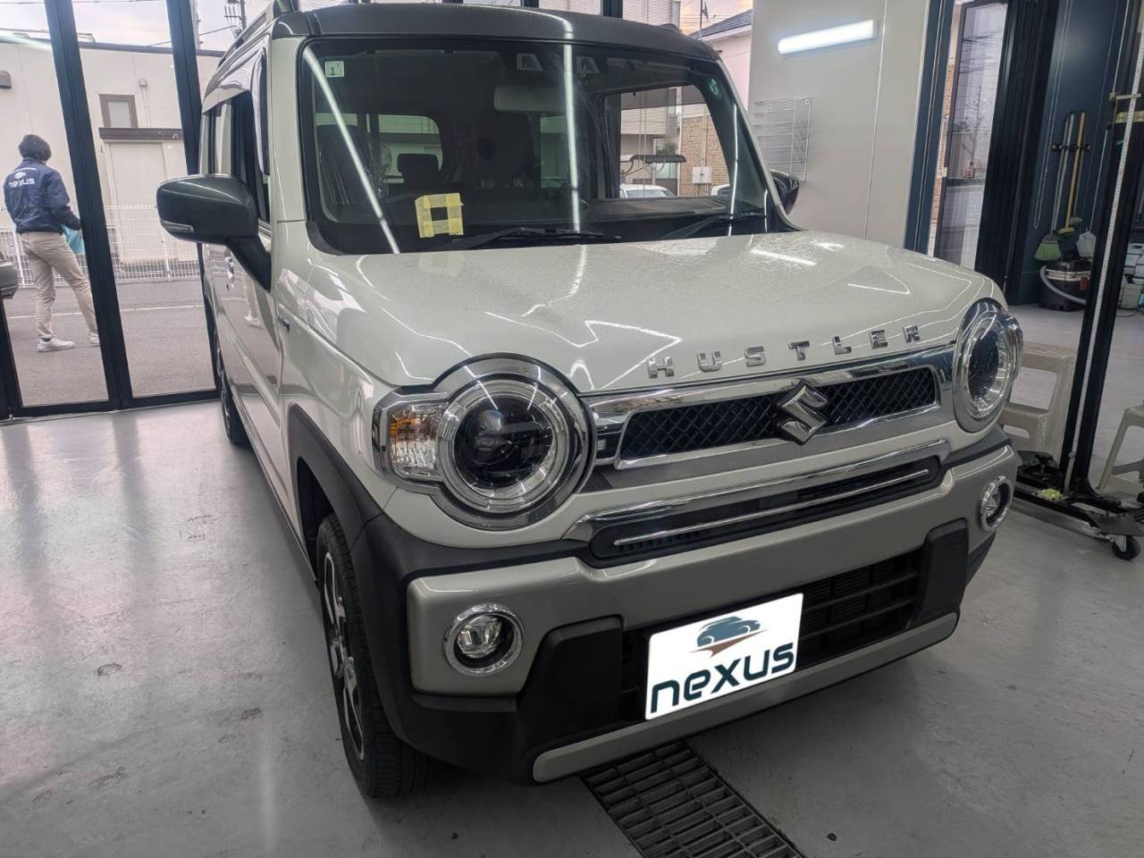 瀬戸内市のお客様にフロントガラス交換　ハスラー【nexus株式会社】