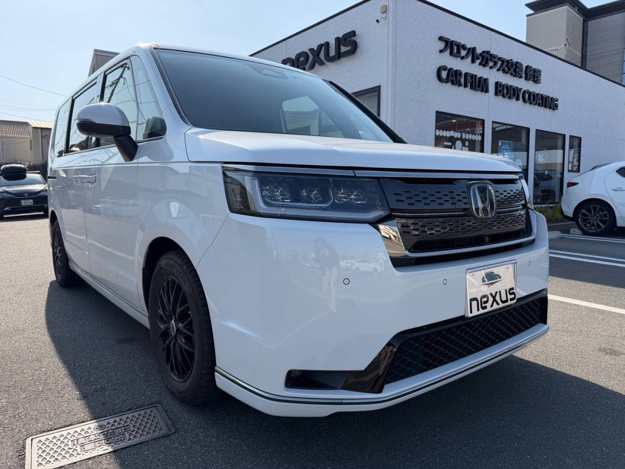 津山市のお客様にカーフィルム(プレミアム10％) ステップワゴン【nexus株式会社】