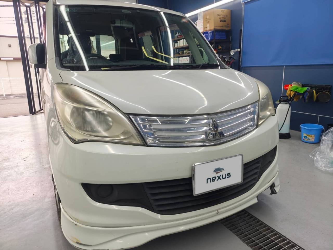 岡山市のお客様にフロントガラス交換　デリカD2【nexus株式会社】