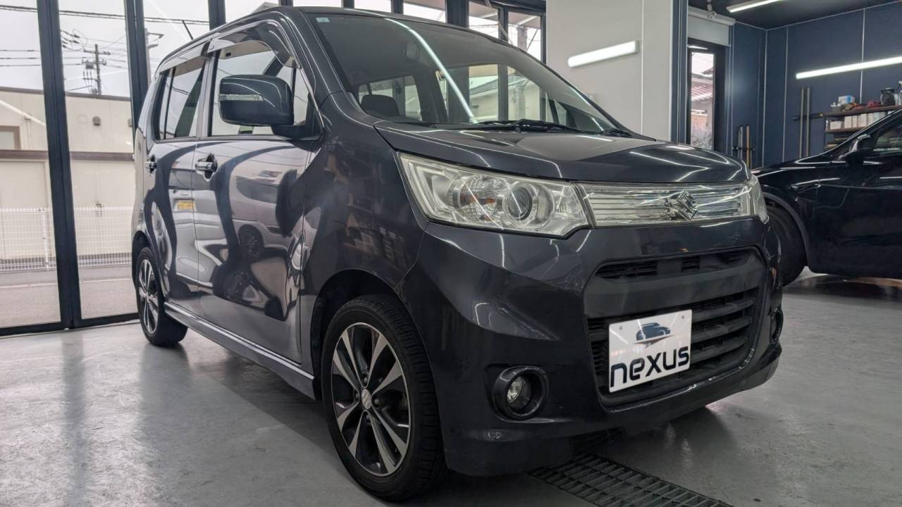 岡山市のお客様にフロントガラス飛び石修理　ワゴンRスティングレー【nexus株式会社】