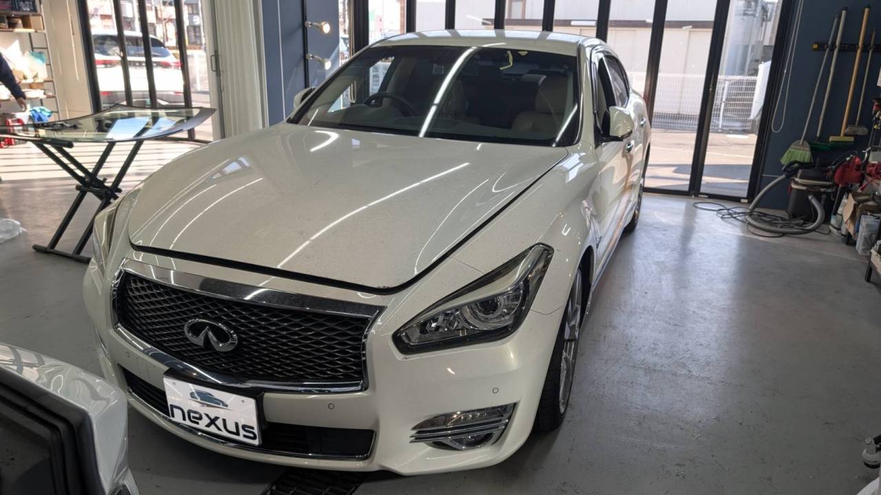 倉敷市のお客様にフロントガラス交換　フーガ【nexus株式会社】