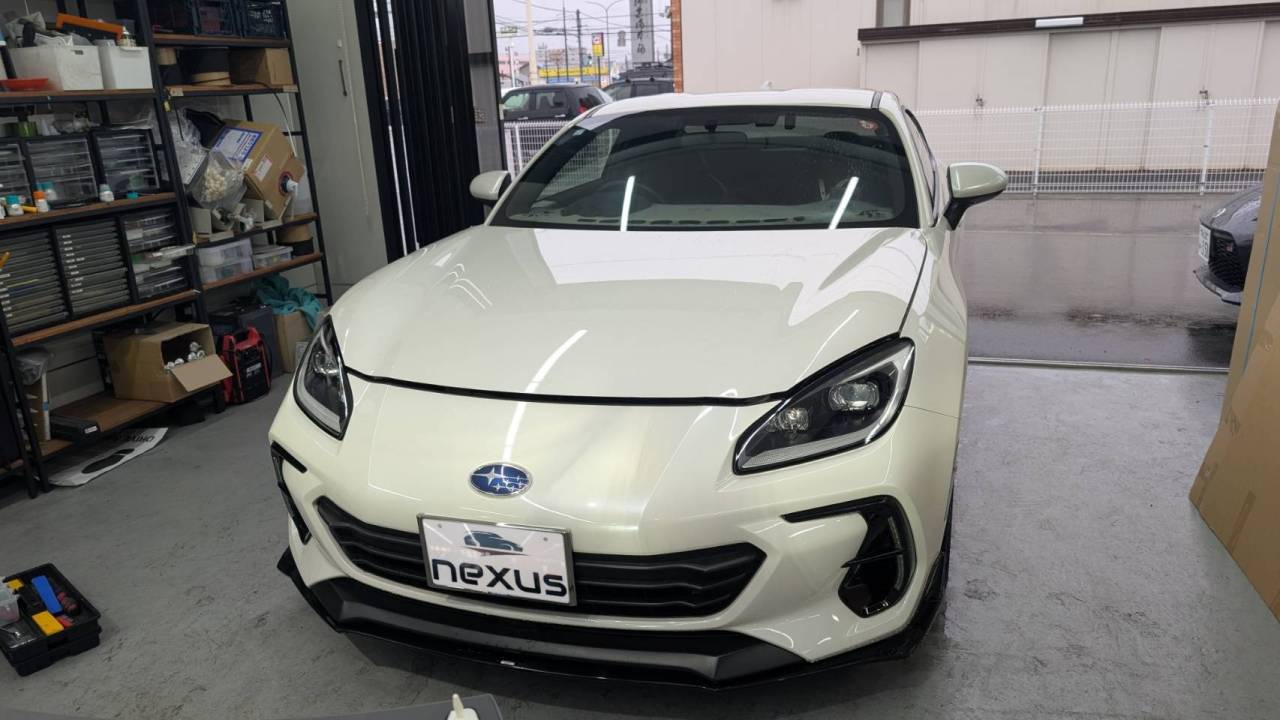 浅口市のお客様にフロントガラス交換　BRZ【nexus株式会社】