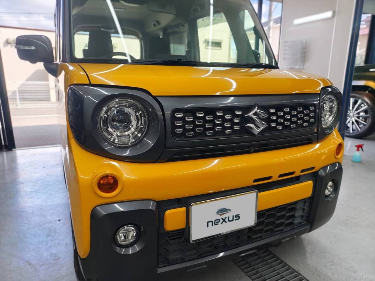 岡山市のお客様にフロントガラス飛び石修理　スペーシア【nexus株式会社】