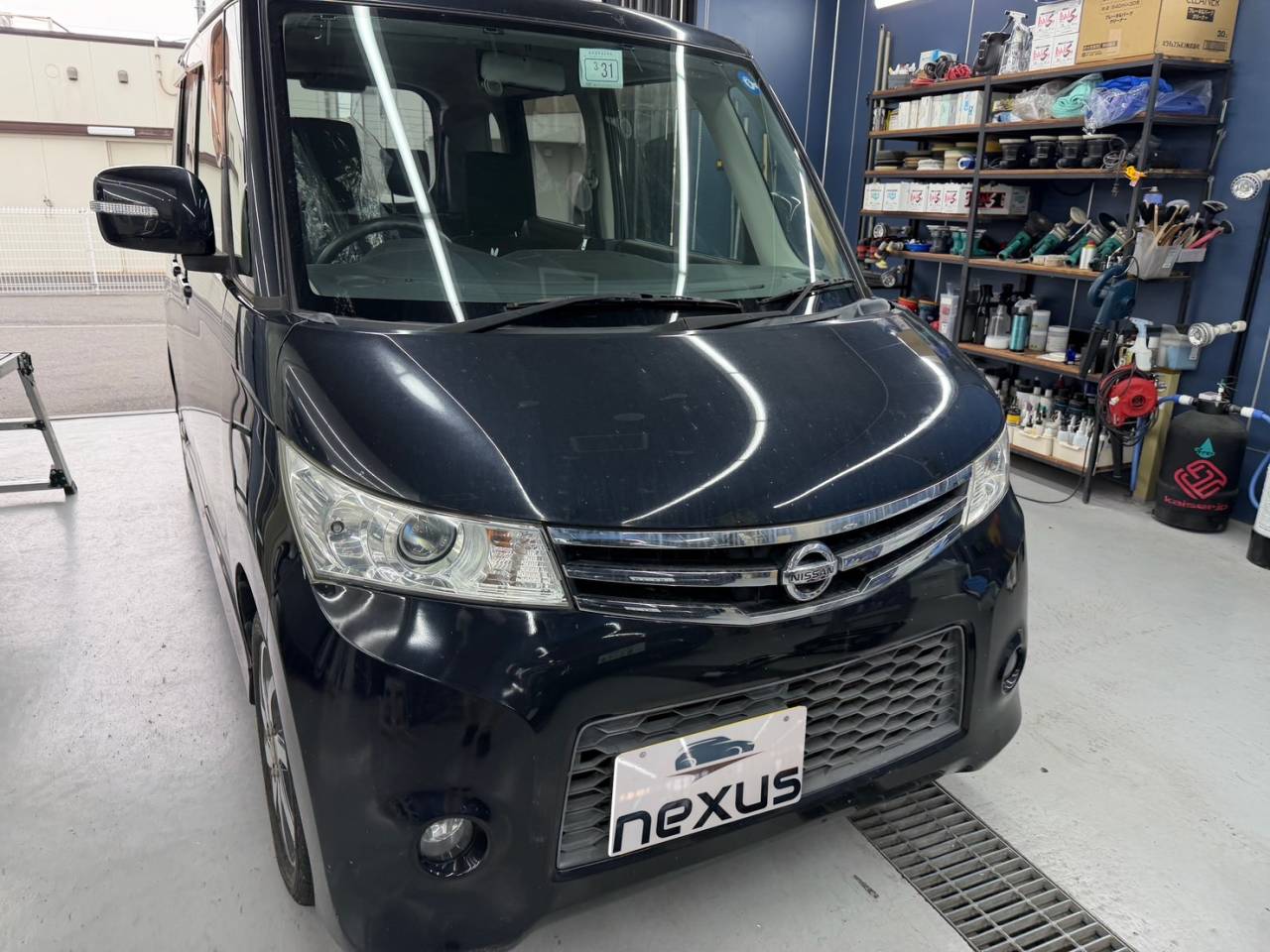 岡山市のお客様にフロントガラス飛び石修理　ルークス【nexus株式会社】