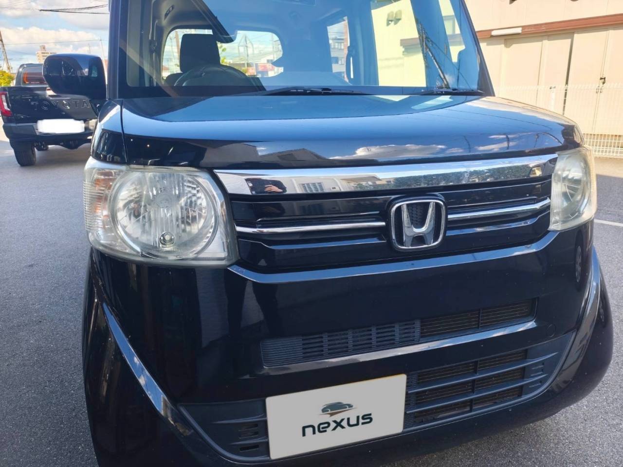 倉敷市のお客様にフロントガラス飛び石修理　N-BOX【nexus株式会社】